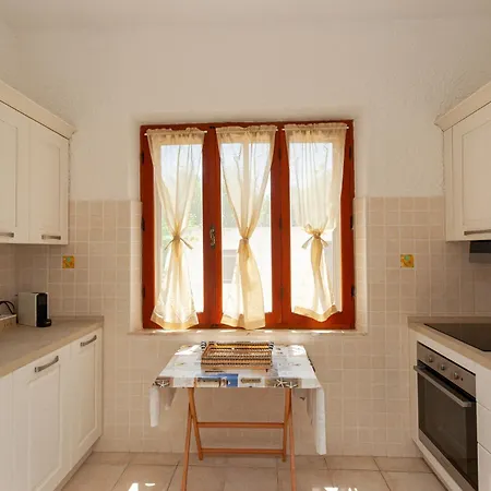 Golden Dune Apartment *